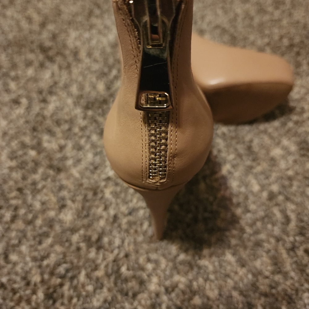 Leather shoes